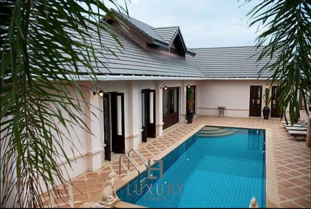4 Bedroom Private Bali Style Villa Hh6 HHQ Buitenkant foto