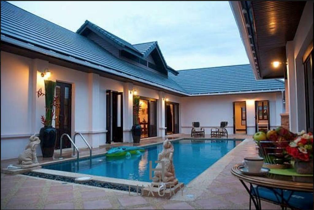 4 Bedroom Private Bali Style Villa Hh6 HHQ Buitenkant foto