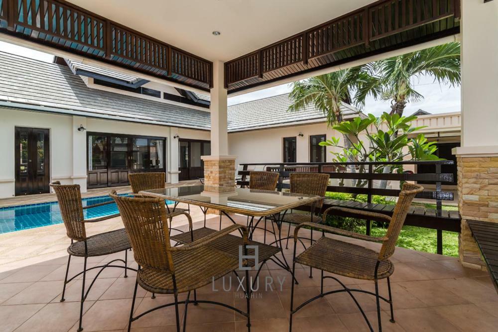 4 Bedroom Private Bali Style Villa Hh6 HHQ Buitenkant foto
